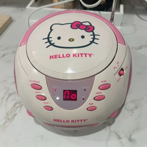 Y2K Hello Kitty AM/FM Radio CD Player VTG Boombox AUX Pink White Sanrio 2012 - Picture 1 of 8